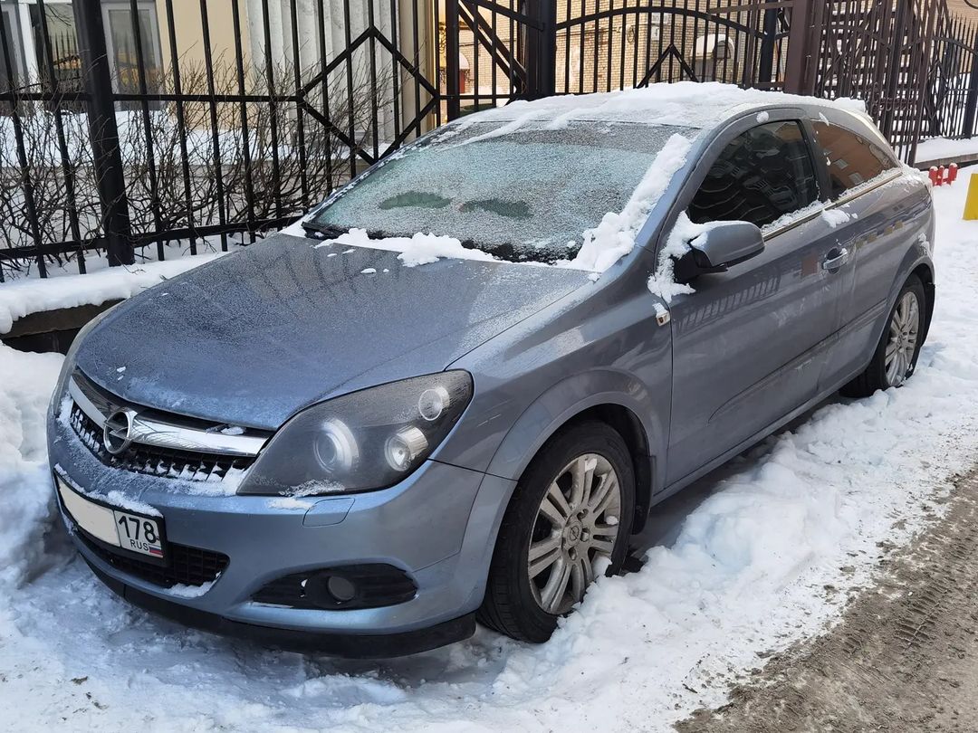 Осмотр Opel Astra пиленные крыло и пробег.